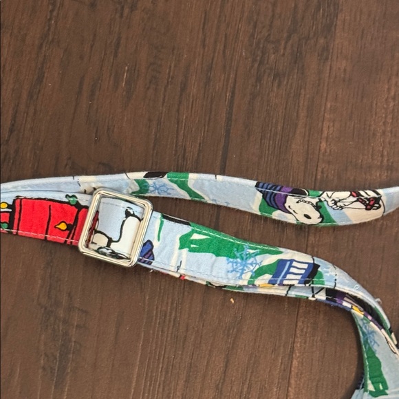 VERA BRADLEY PEANUTS SKI SLOPE SNOOPY TRIPLE ZIP HIPSTER BAG ADJUSTABLE STRAPS - Picture 8 of 11